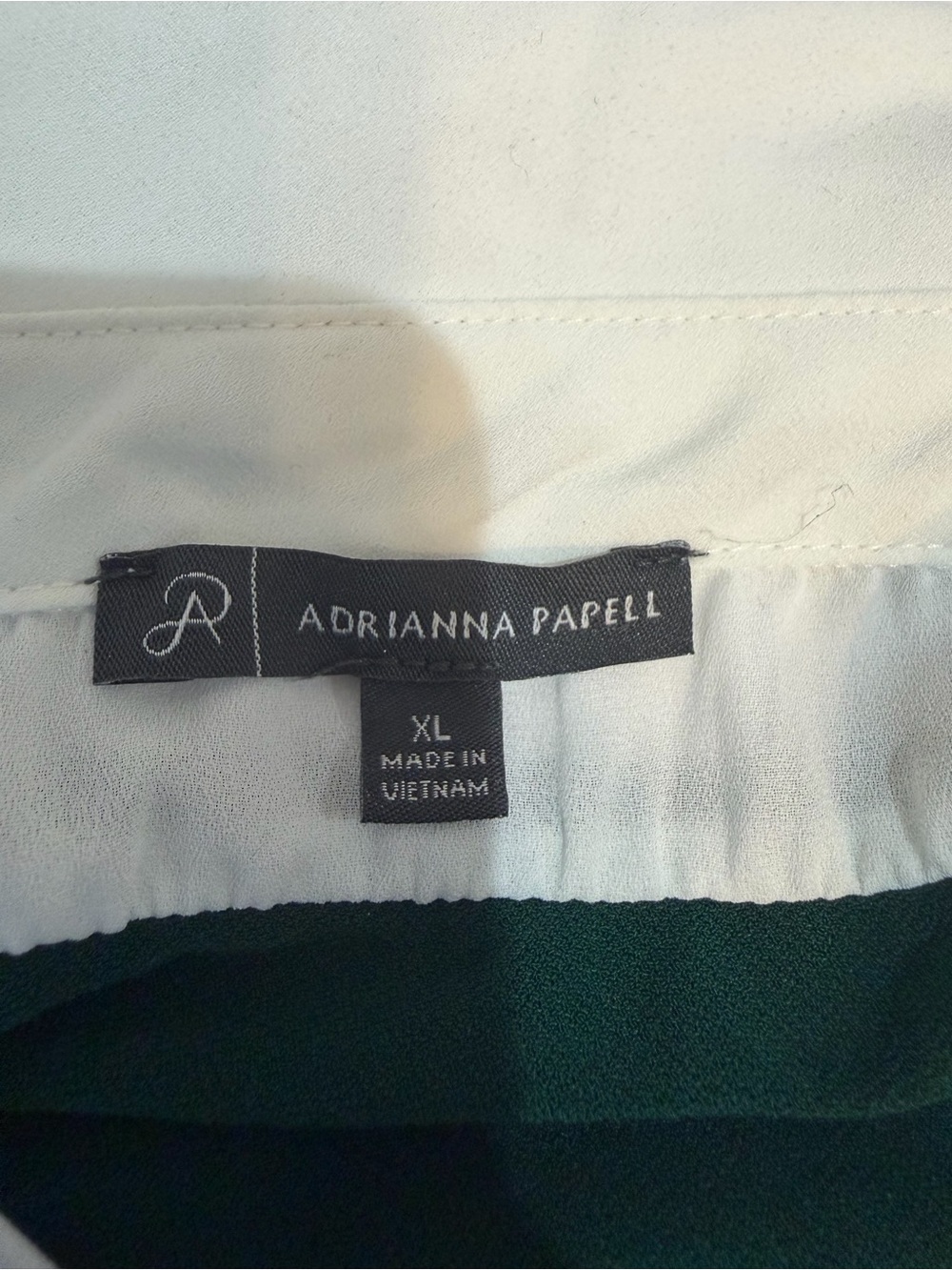 Adrianna Papell Green Layered V-Neck Top with White Shirt Hem and Collar Sz XL - Picture 3 of 5